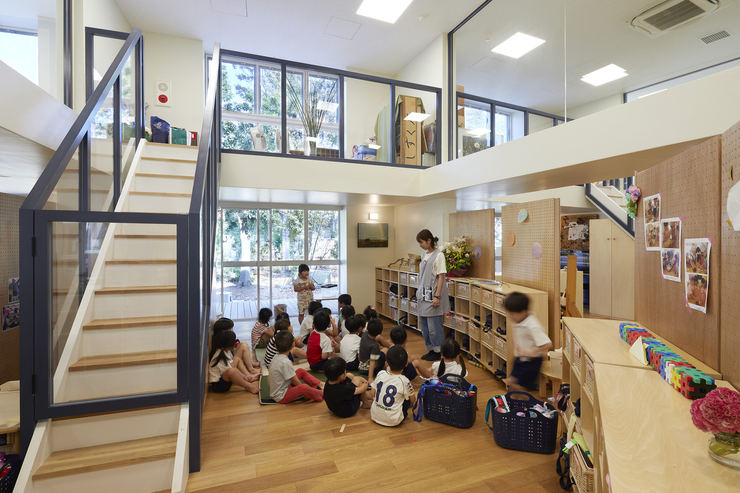 幼兒園樓梯間墻面設(shè)計有哪些重點？